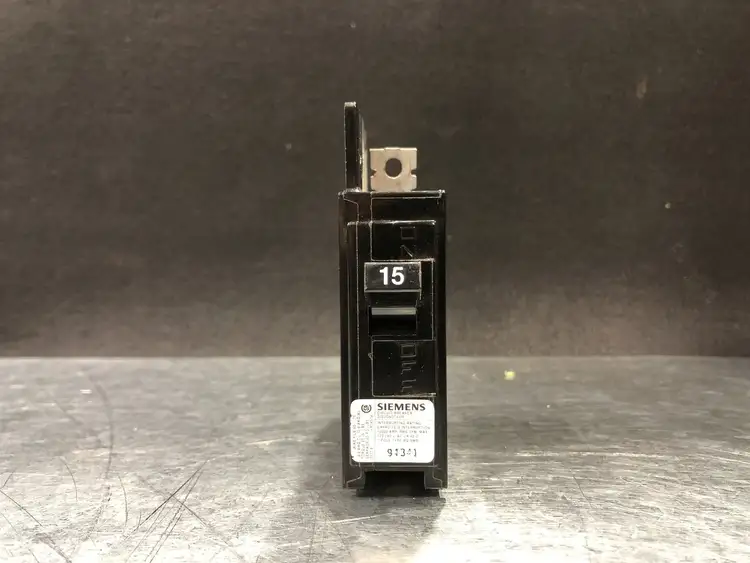 Used SIEMENS BQ1B015 Switchgears British Columbia CA | Lenmark #244140