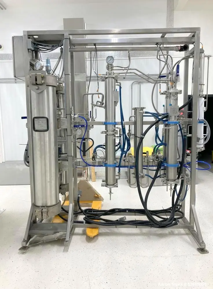 Industrial CO2 Extraction System – Vitalis Q90, 2x45L, Control Panel & HMI