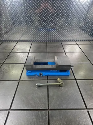 KURT D688 Tooling | GMT (7)