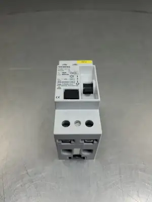 USED Siemens 5SM1 311-6 RCCB Circuit Breaker, 16A, 125-230V