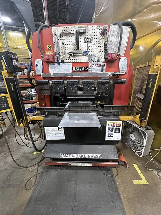 Used 1993 AMADA RG-35S Press Brakes Illinois US | Machinery Marketing International #900886