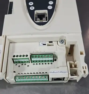 USED Schneider SCHNEIDER Altivar 61 8B1645492013