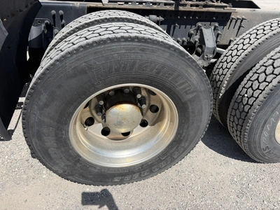Used 2021 VOLVO VNL760 Conventional trucks Indiana US | Miedema Asset Management Group #1414665