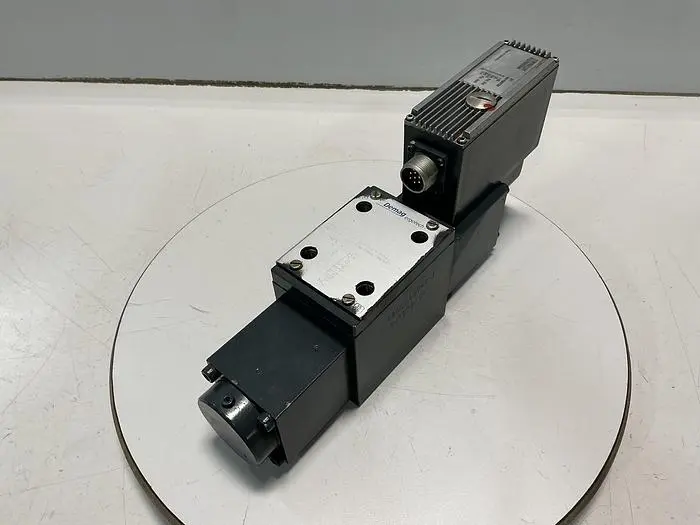 Used DEMAG ERGOTECH 4WRSE 10 Q00-32/G24K0/A1V-588-DE Valves/Fittings Michigan US | Ideal Machinery #695383