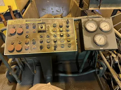USED HARRIS HRB-8/NF TWO-RAM BALER