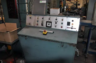 USED LVD - EMF 250 TON + 100 TON