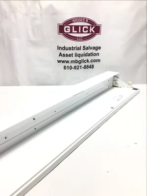 Genlyte Thomas CD240W-277 Industrial Lighting Fixture Fluorescent Luminaire