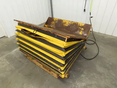 Econo Lift Pneumatic Tilt Table Tote Tipper 8000lbs 30° Degree 55 x 44" Top