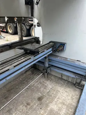 2010 ERMAK CNC AP 12 X 242 TONS Press Brakes | Lion Machinery (4)