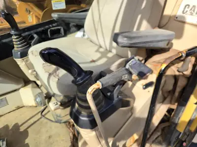 USED 1996 CATERPILLAR 325L