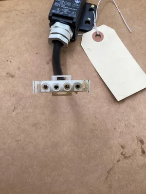 USED OMRON D4D