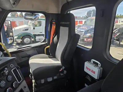 Used 2019 FREIGHTLINER CASCADIA 126 Conventional trucks California US | Ben Kaplan Equipment #1414118