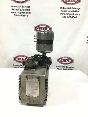 Leybold TRIVAC 92500499 Vane Vacuum Pump with Baldor VL3510 Motor