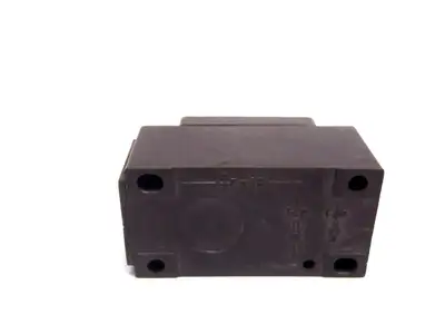 Used EUCHNER Safety Switch Interlock Guard Missing Lever End Bl Switch Parts Michigan US | Maverick Industrial Sales #1410769