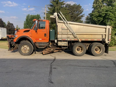 USED 2011 INTERNATIONAL SF647 6X4