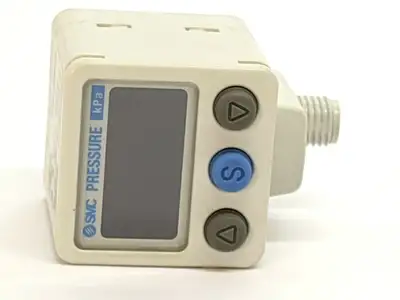 USED SMC PRESSURE SWITCH