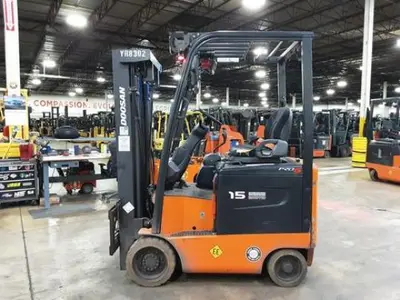 USED 2019 DOOSAN BC15S-5