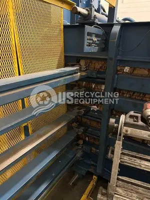 USED 2009 IPS AT864-30 WIDE MOUTH AUTO TIE HORIZONTAL BALER