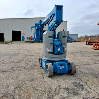 USED 2016 Genie Z-30/20N