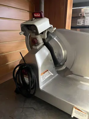 USED BERKEL 825E-PLUS