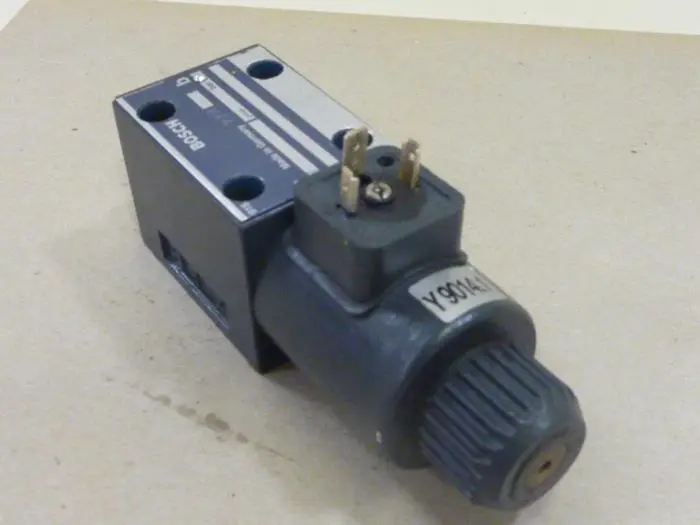 Used BOSCH 0 810 091 227 Valves/Fittings Michigan US | Ideal Machinery #602521