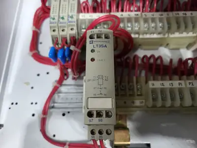 USED SQUARE D MODEL 6