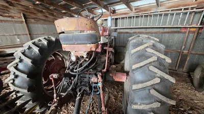 FARMALL 560 Tractor | Iron Listing (3)