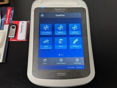 Used Invitrogen / Thermo Fisher Scientific Q33326 Spectrophotometer (UV-Vis, Fluor) Missouri US | BioLabTek #1366017