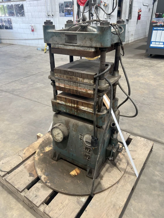 Used WABASH WABASH 30-1221 PRESS Hydraulic Presses Michigan US | Alma Machinery #1327035