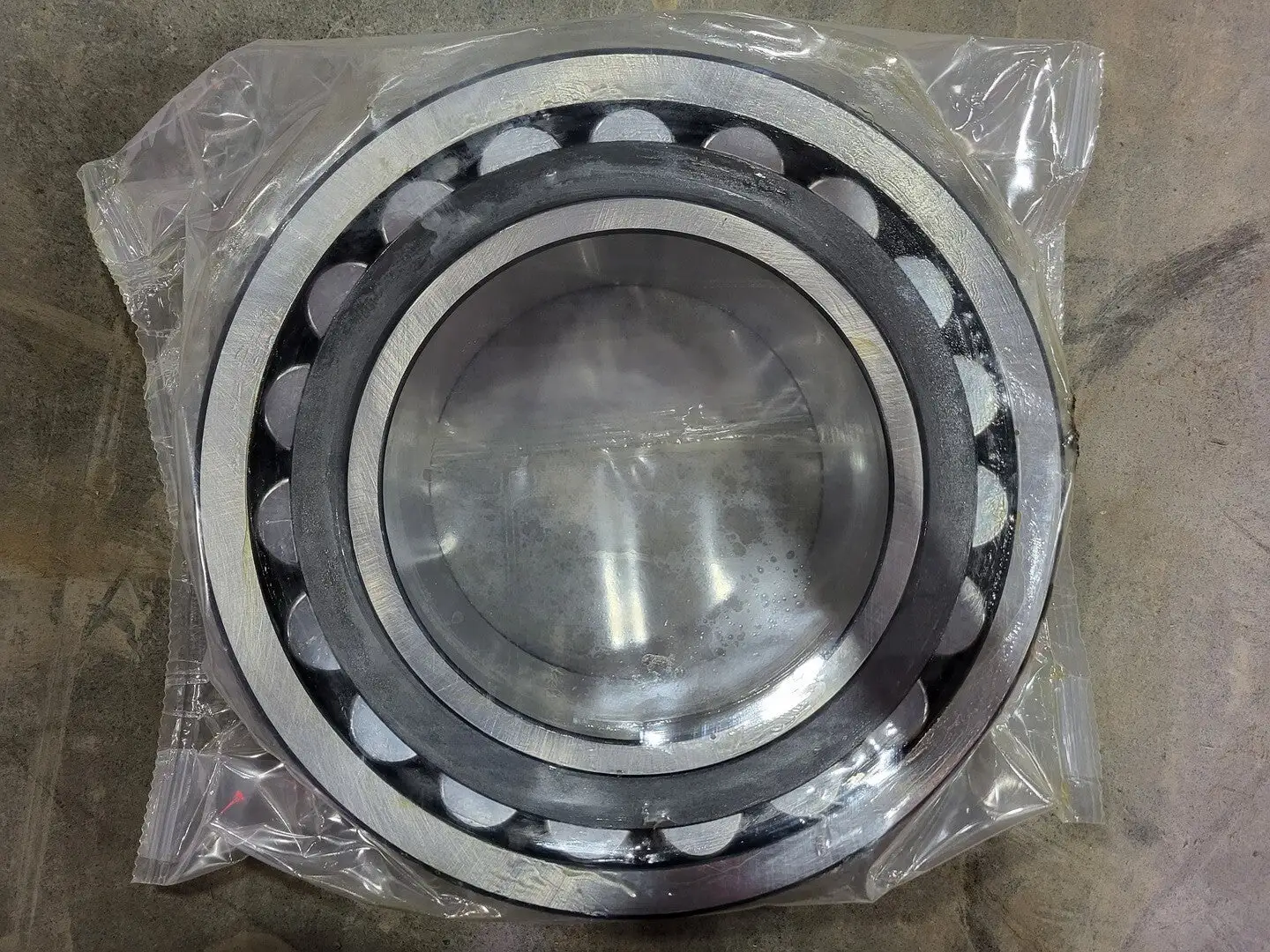 NEW SKF 22230 CCK/W33