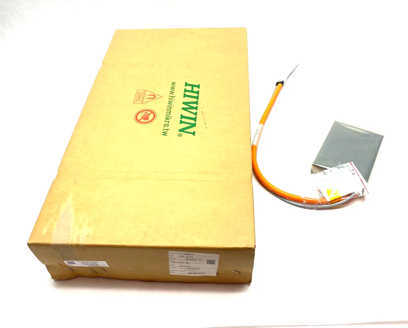 NEW HIWIN LINEAR MOTOR 500MM PT1000