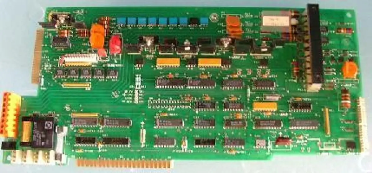 QTY. 1. VARIAN E/E 8035 BOARD SCHEM: 03-917384-00 ...