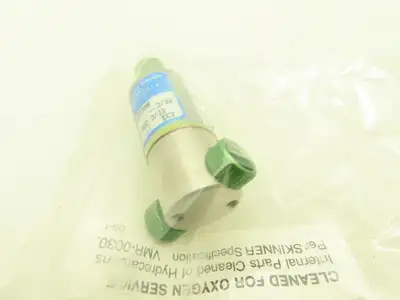 Honeywell Skinner B14RX30N Solenoid Valve 3-Way 24VDC 30 PSI 1/4" NPT Oxygen Use