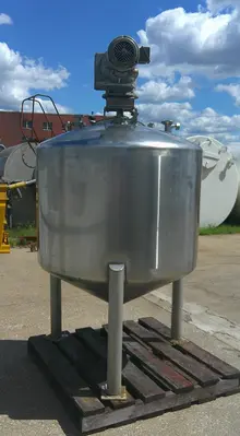 SPC9300  Tank 200 gallon vertical tank, Stainless Steel, electric agitator, conical
