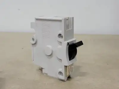 Used FEDERAL PIONEER NA115 Switchgears British Columbia CA | Lenmark #239794