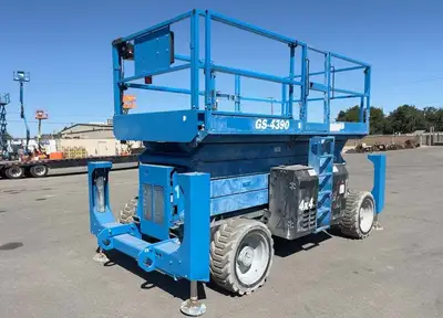 USED 2016 GENIE GS-4390