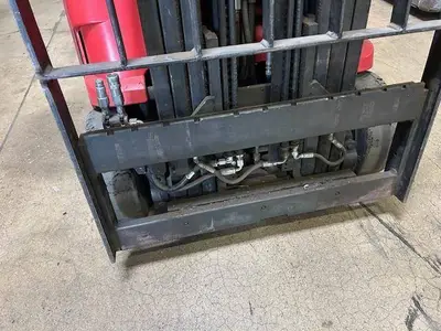 Used RAYMOND 425C35TT 3-Wheel Stand up Electric Counterbalance Forklifts Illinois US | Somerset Equipment Sales #1546191