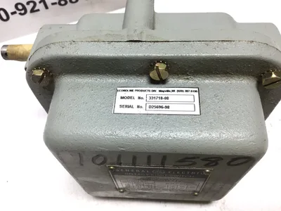 GENERAL ELECTRIC ROTARY LIMIT SWITCH CR115E 724112