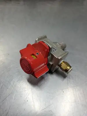 SMC VHS20-01 Lockout Shut Off Valve, 3-Port, 0.1~1.0MPa. 6E-12