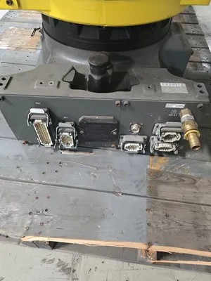 USED 2018 FANUC R-2000iC/210F + R-30iB