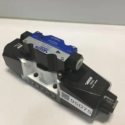 USED VICKERS DG4V56CMP7LH740