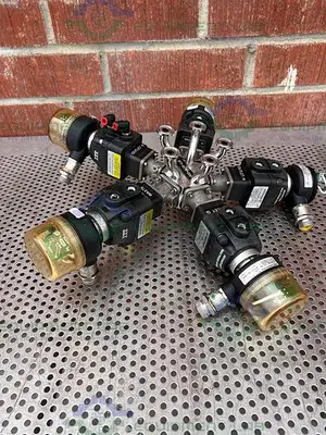 USED 5 ITT ADVANTAGE 5 WAY STAINLESS STEEL DIAPHRAGM VALVES W/ VALVE POSITIONER