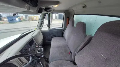 2015 INTERNATIONAL 4300 SBA 4X2 BOX TRUCK Highway Tractors | Platinum Group (29)