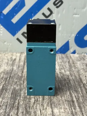 MICRO SWITCH LSA3K Limit & Snap Action Switches | ESS Industrial Equipment Sales (9)