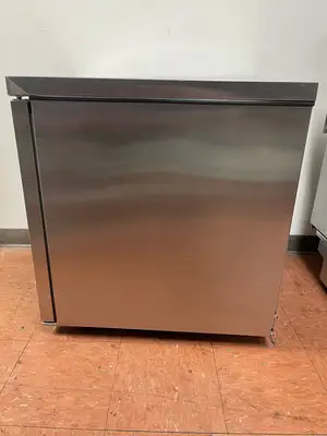 Used Hoshizaki Used 27" Hoshizaki UR27B-LP Stainless Undercounter Refrigerator - TH1 Undercounter Refrigerators Illinois US | Falcon Restaurant Supply #1374621