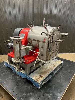 USED SIEBTECHNIK SHORT BOWL DECANTER
