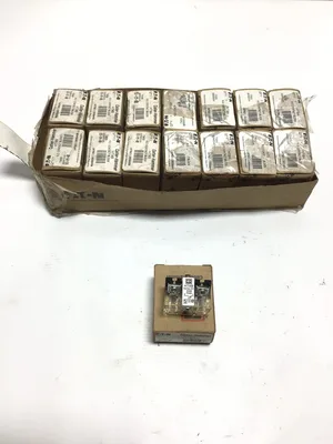 Cutler-Hammer HT8B Contact Block (Lot of 15)
