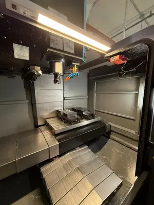 Used 2022 HURCO VM10I Vertical Machining Centers Quebec CA | Aucto #715446