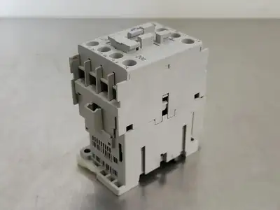 USED ALLEN-BRADLEY 100-C09D200