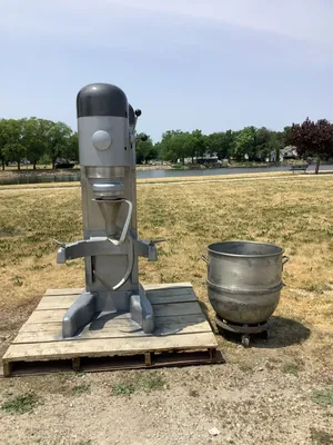 USED Hobart 140QT